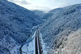 Kastamonu Ormanları Kar Altında Büyülü Bir Manzara Oluşturdu