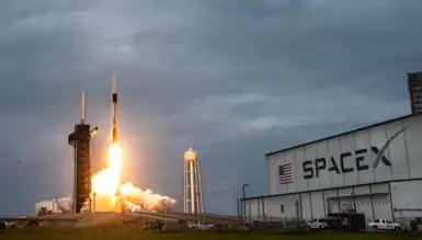 SpaceX, Yeni Nesil Uydularını Yörüngeye Yerleştiriyor