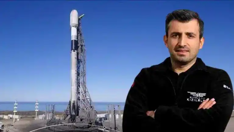Fergani Uzay'ın İlk Uydusu Uzayda!
